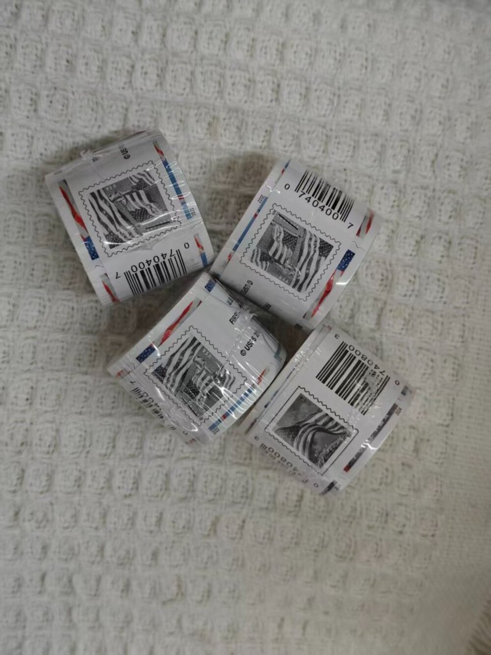 5 rolls of USPS stamps, 500 brand new stamps in total
